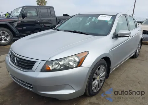 2008 Honda Accord 2.4 Lx z USA, uszkodzony, nr VIN JHMCP26318C054874